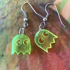 Pac Man Ghostie Earrings! ⭐️👻⭐️